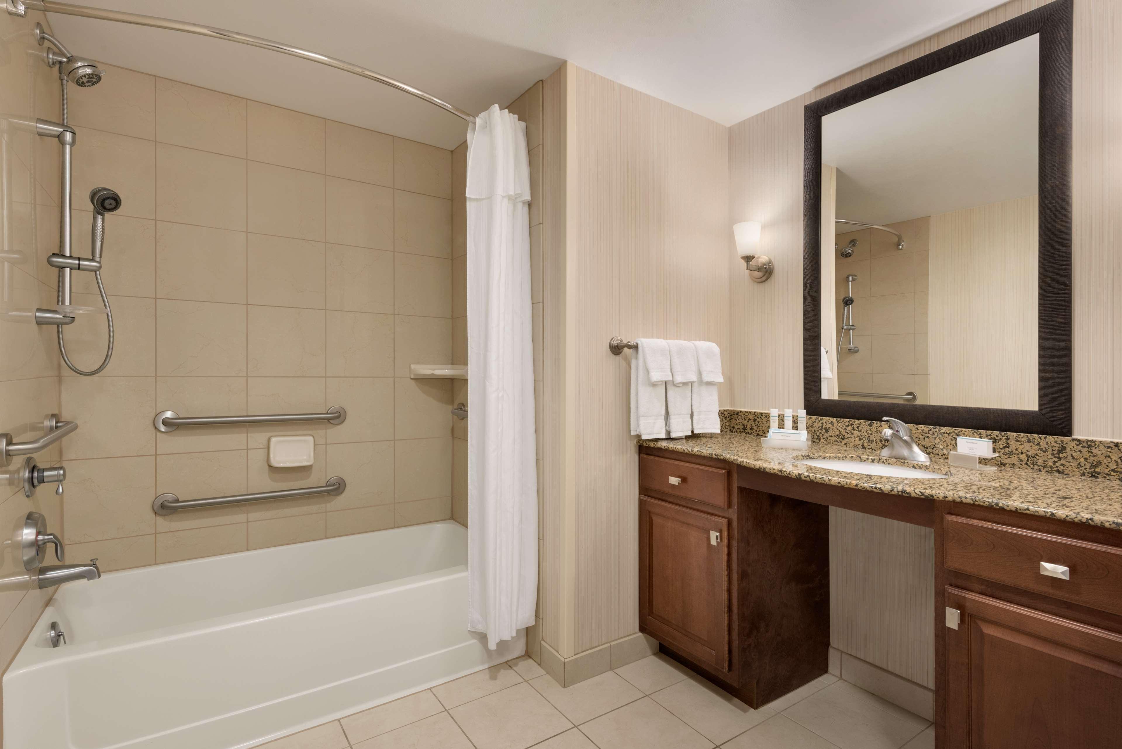 Homewood Suites By Hilton Madison West Exteriör bild
