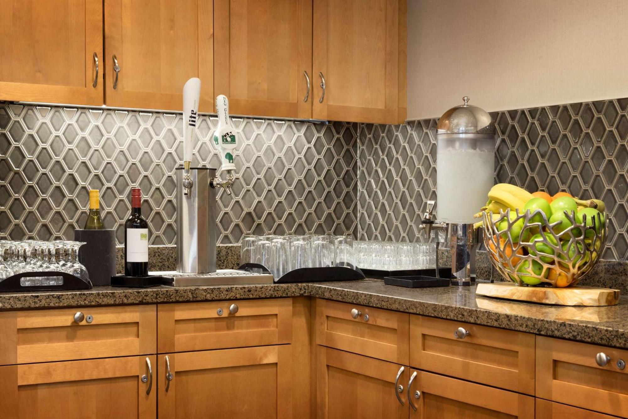 Homewood Suites By Hilton Madison West Exteriör bild